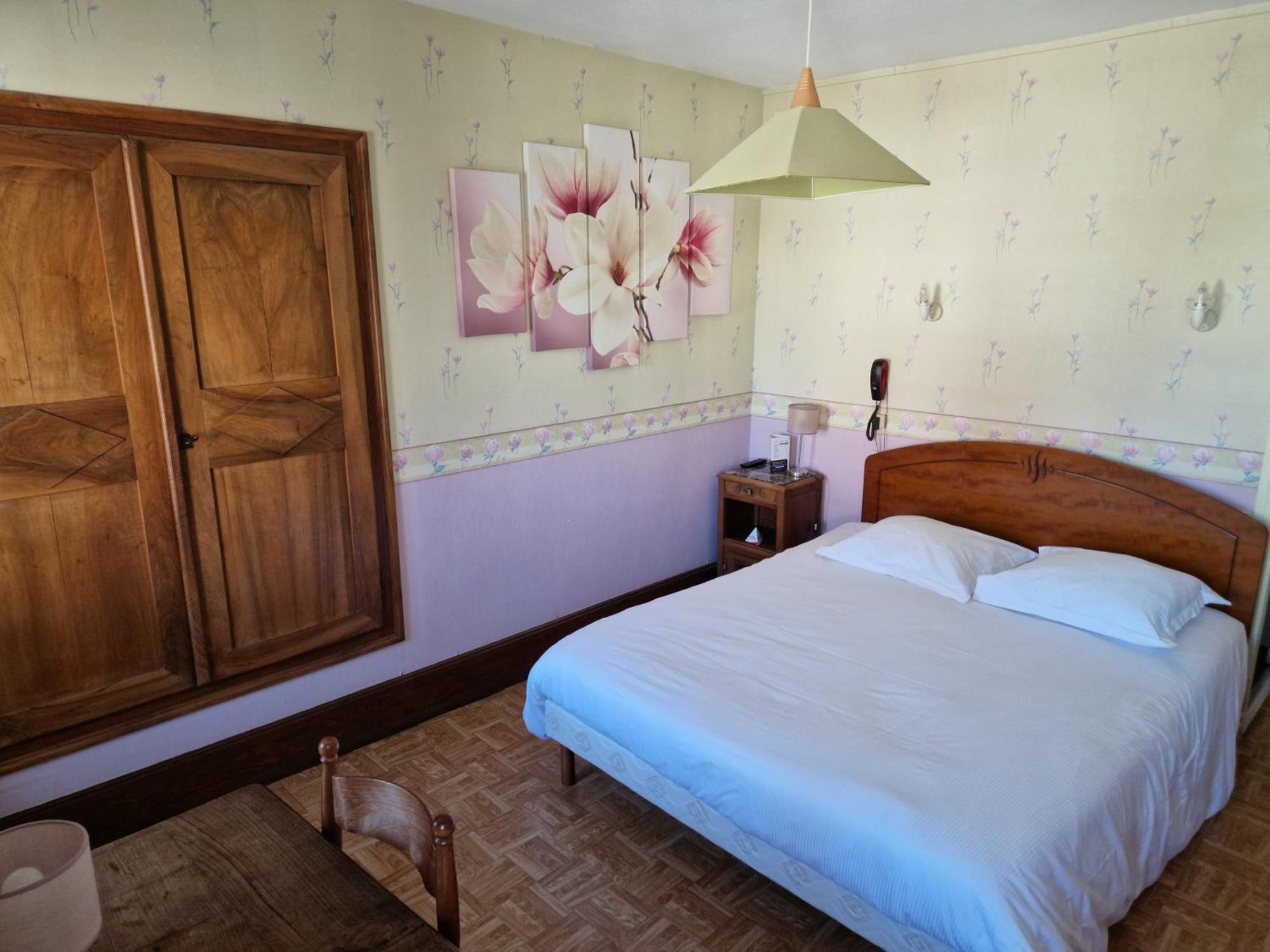 Hotel De La Ferte شاني المظهر الخارجي الصورة